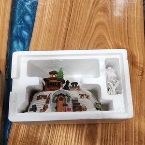 Department56 Dickens Village Series "Peggotty's Seaside Cottage"